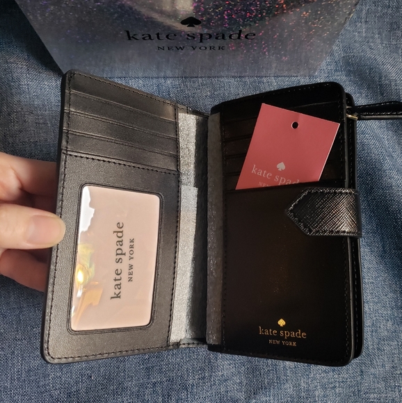 Kate Spade Boxed Bifold Wallet with Gift Box - Picture 4 of 7